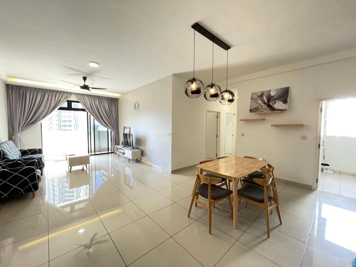 Meridin Medini By Wp Homestay Nusajaya  Εξωτερικό φωτογραφία