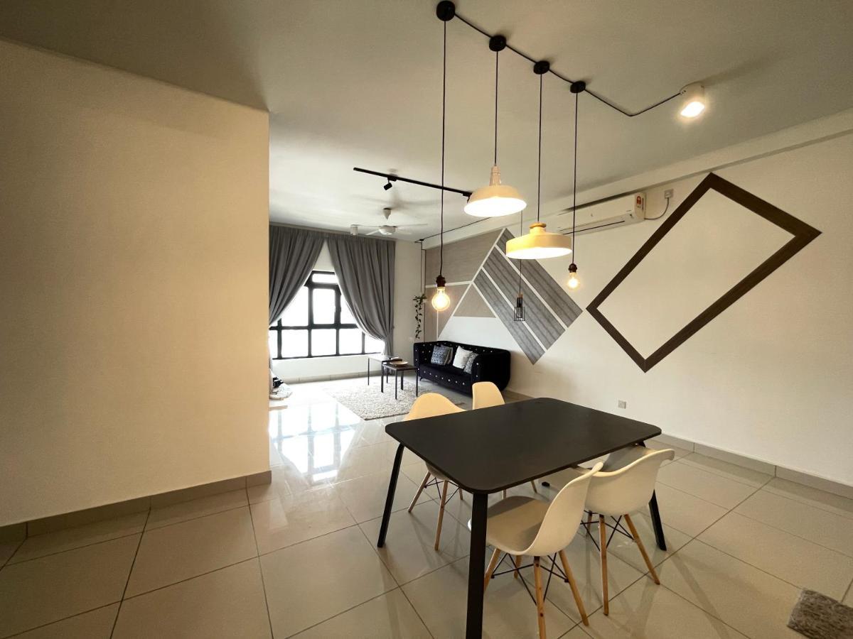 Meridin Medini By Wp Homestay Nusajaya  Εξωτερικό φωτογραφία
